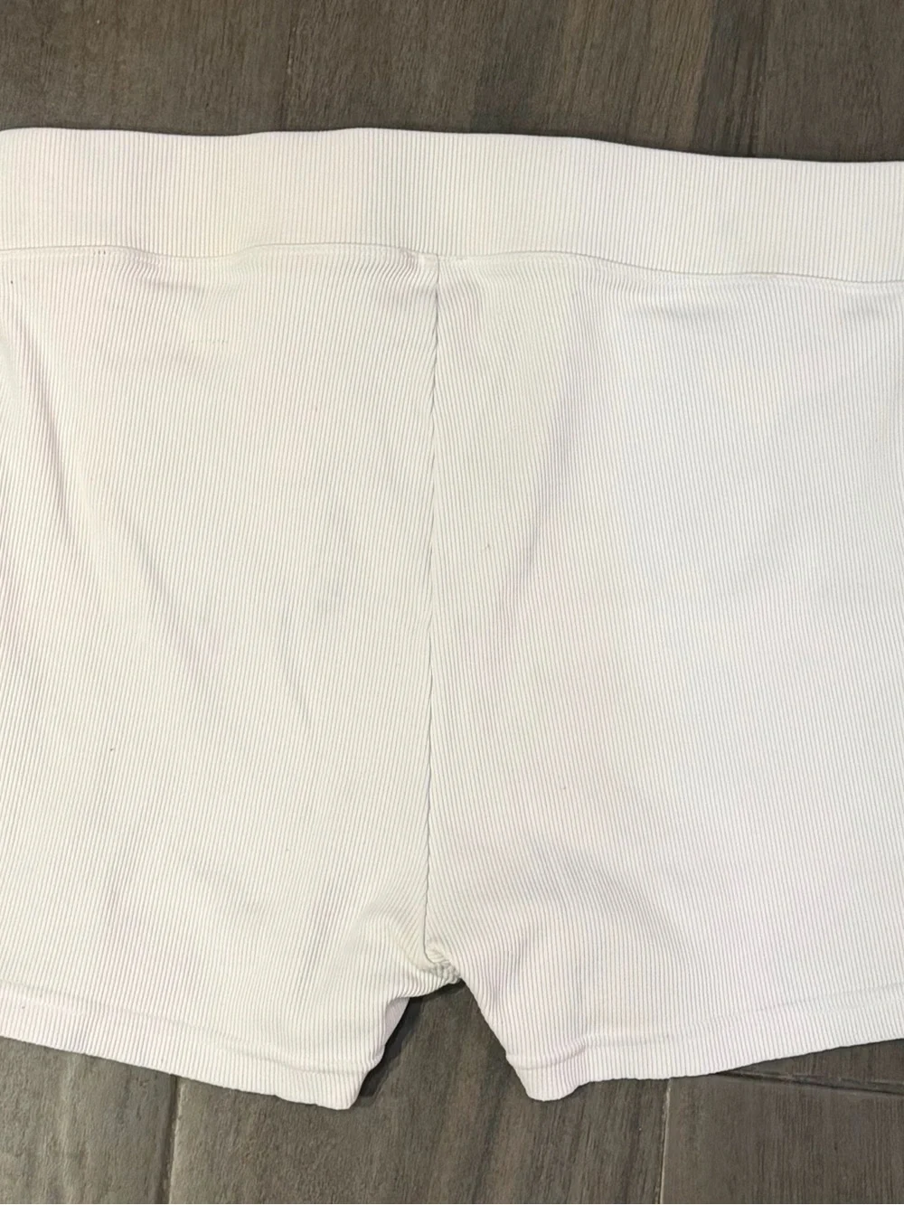 ALO YOGA Women's Goddess Ribbed High-Waist Hot Shorts Sz Large